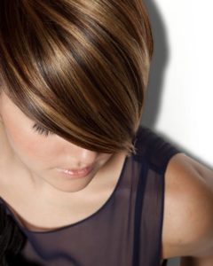 Мелирование на средние волосы (81 фото) - модное окрашивание в 2024 темных, русых и светлых волос, с челкой и без