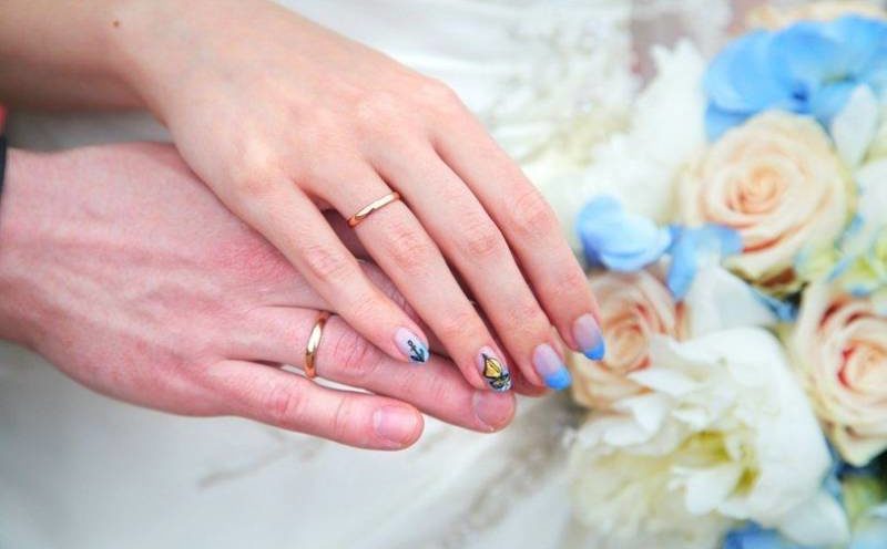 Свадебный маникюр 2024: фото идеи маникюра для невесты на свадьбу на короткие, длинные, квадратные, миндальные ногти